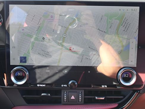 Used 2025 Lexus NX 350h AWD w/ Premium Package image 17