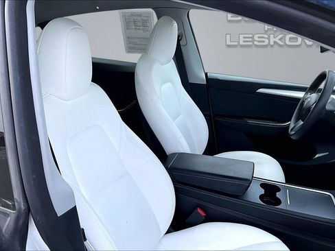 Used 2023 Tesla Model Y Long Range AWD/4WD image 7