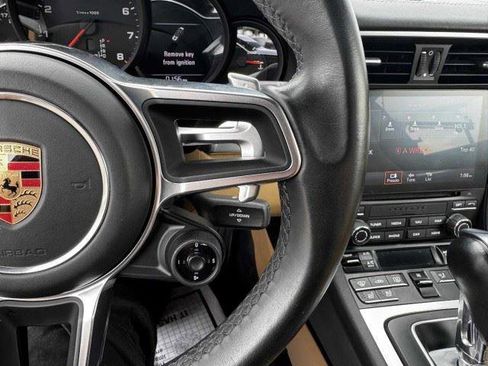 Used 2019 Porsche 911 Targa 4 AWD/4WD image 29