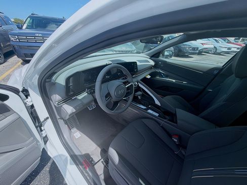 New 2026 Hyundai Elantra Sport FWD image 7