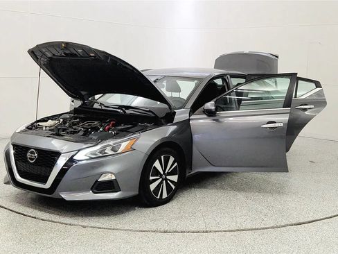 Used 2022 Nissan Altima 2.5 SV AWD/4WD image 10