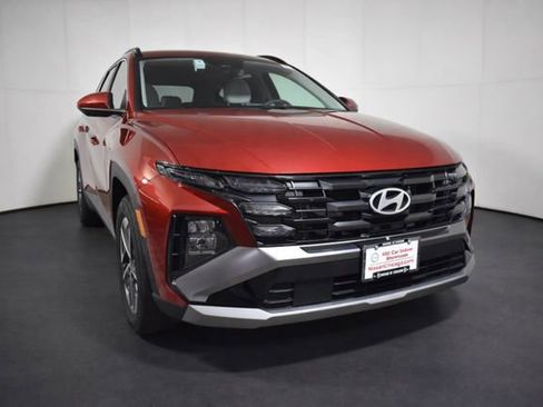 Used 2025 Hyundai Tucson SEL image 3