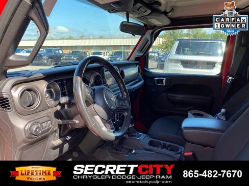 Used 2022 Jeep Wrangler Unlimited Sport AWD/4WD image 12