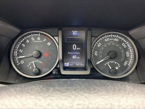 Used 2019 Toyota Tacoma TRD Sport image 23