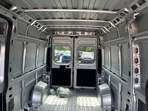 New 2026 RAM ProMaster 2500 w/ Cold Weather Group FWD image 37