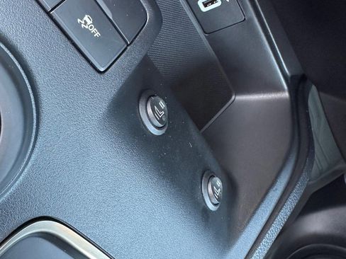 Used 2022 Ford Ranger XLT w/ Equipment Group 301A Mid image 18