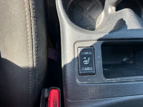 Used 2020 Nissan Rogue SV FWD image 20