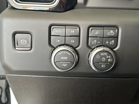 New 2026 GMC Sierra 3500 Denali Ultimate AWD/4WD image 20