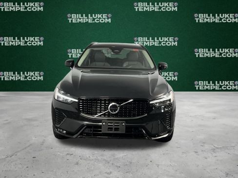 Used 2025 Volvo XC60 B5 Plus image 10