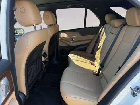 Used 2024 Mercedes-Benz GLE 450 4MATIC image 13