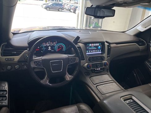 Used 2019 GMC Yukon Denali w/ Denali Ultimate Package image 15
