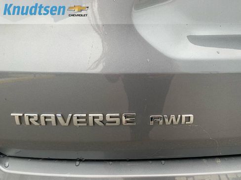 Used 2018 Chevrolet Traverse Premier image 10