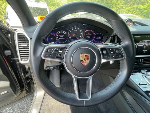 Used 2020 Porsche Cayenne AWD/4WD image 15