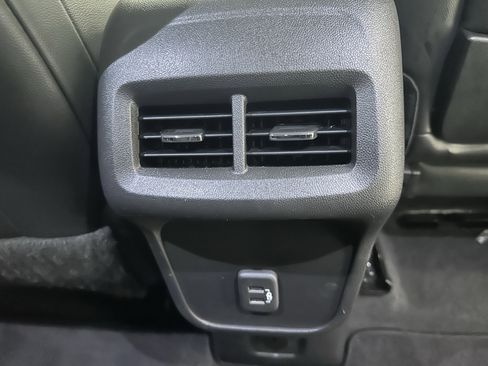 Used 2022 GMC Terrain SLT image 41