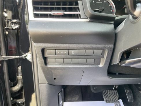 New 2026 Mitsubishi Outlander ES AWD/4WD image 14