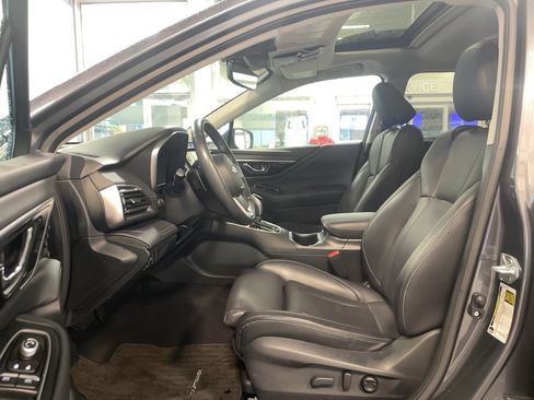 Used 2024 Subaru Outback Limited AWD/4WD image 9