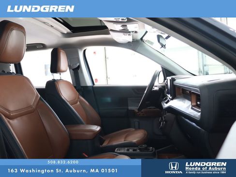 Used 2024 Ford Maverick Lariat image 16