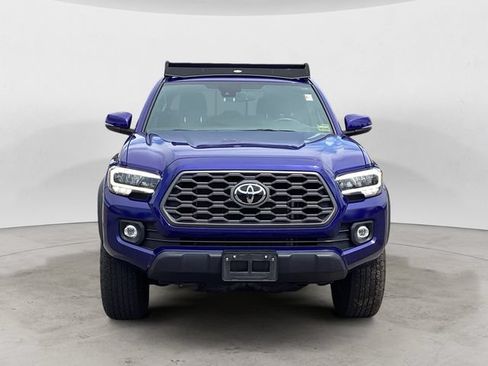 Used 2023 Toyota Tacoma TRD Off-Road w/ Technology Package AWD/4WD image 8