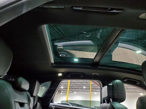 Used 2018 Porsche Macan image 23