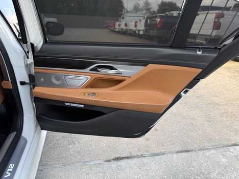Used 2018 BMW M760i xDrive AWD/4WD image 16