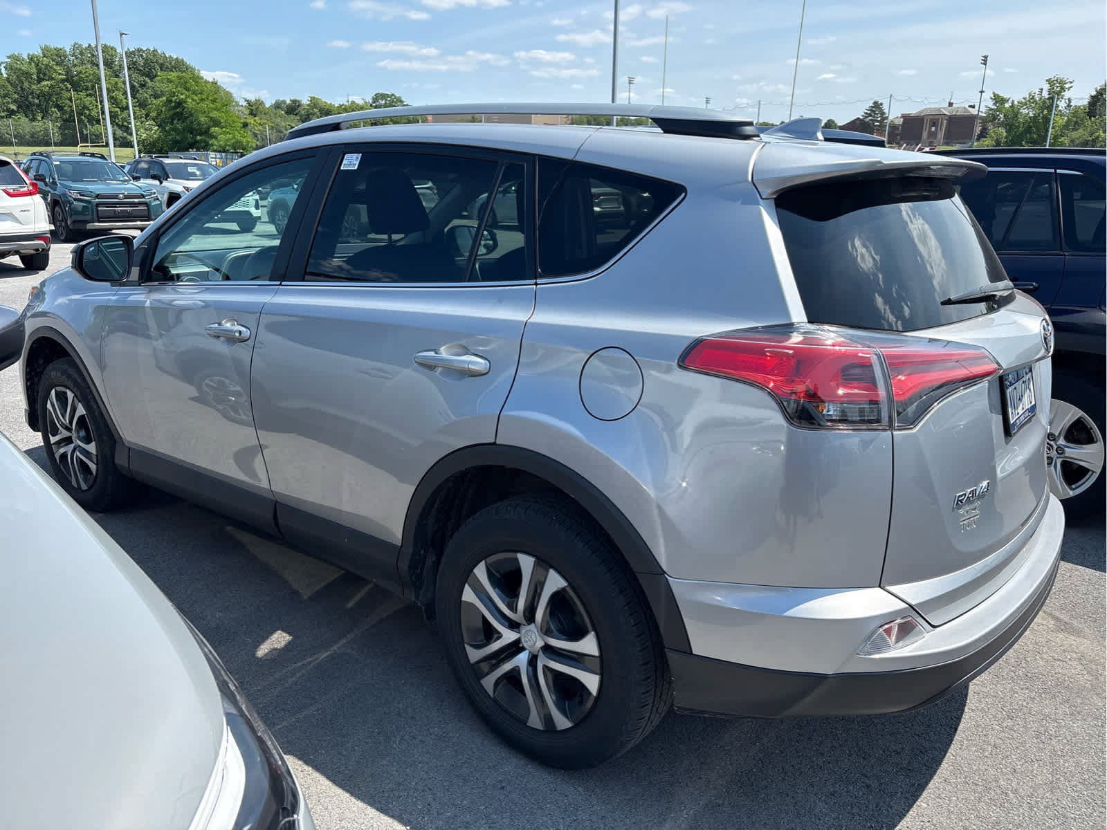 Used 2017 Toyota RAV4 LE w/ Carpet Mat Package AWD/4WD image 4