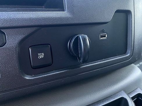 Certified 2021 Ford E-450 and Econoline 450 Super Duty w/ Power Windows & Locks Group image 43