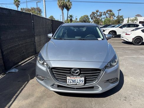 Used 2017 MAZDA MAZDA3 Sport FWD image 3