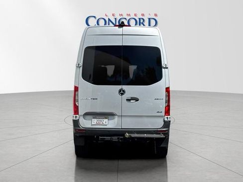 Used 2022 Mercedes-Benz Sprinter 2500 image 5