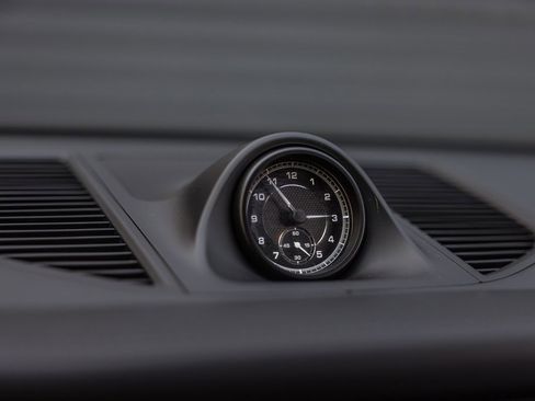 Certified 2022 Porsche Macan image 20