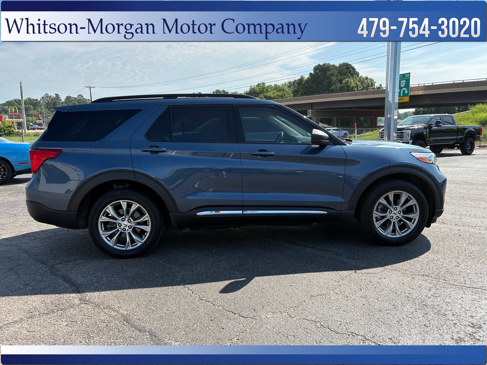 Used 2020 Ford Explorer XLT w/ Equipment Group 202A AWD/4WD image 4