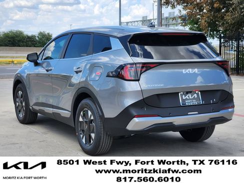 New 2026 Kia Sportage LX FWD image 4