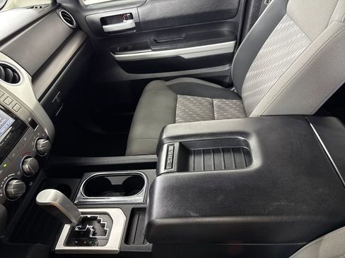 Used 2018 Toyota Tundra SR5 image 16