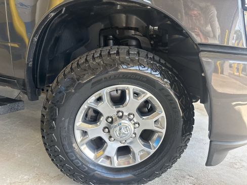 Used 2024 RAM 2500 Laramie AWD/4WD image 43
