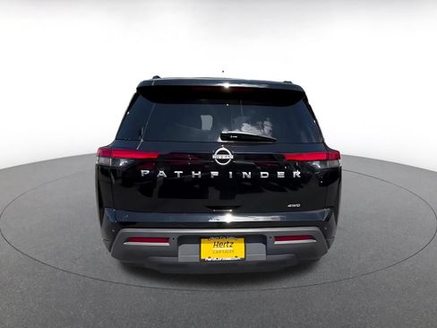Used 2025 Nissan Pathfinder SV AWD/4WD image 12