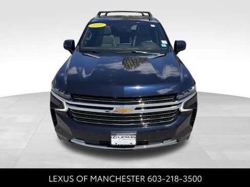 Used 2022 Chevrolet Suburban LT w/ LT Signature Package AWD/4WD image 2