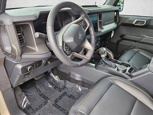 New 2026 Ford Bronco Badlands AWD/4WD image 3