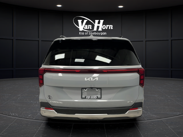 Used 2026 Kia Carnival SX FWD image 6
