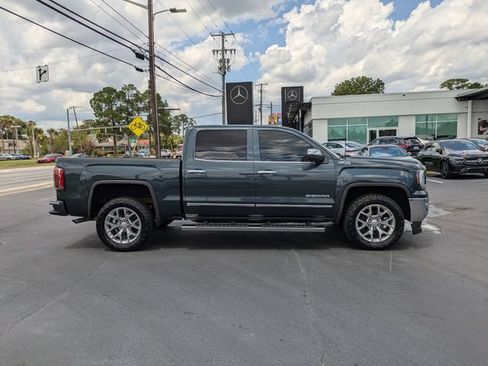 Used 2018 GMC Sierra 1500 SLT AWD/4WD image 4