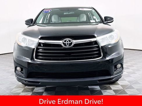 Certified 2016 Toyota Highlander Plus FWD image 2