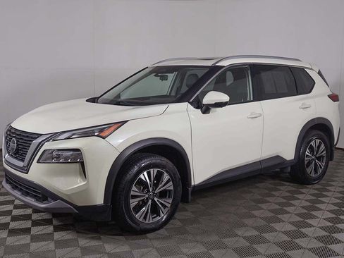 Used 2021 Nissan Rogue SV w/ Premium Package AWD/4WD image 9