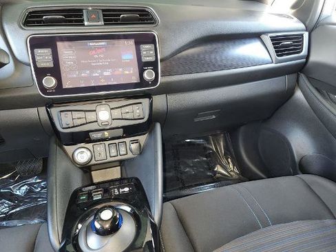 Certified 2024 Nissan Leaf SV Plus image 16