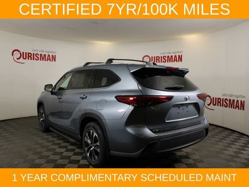 Used 2022 Toyota Highlander XLE FWD image 5