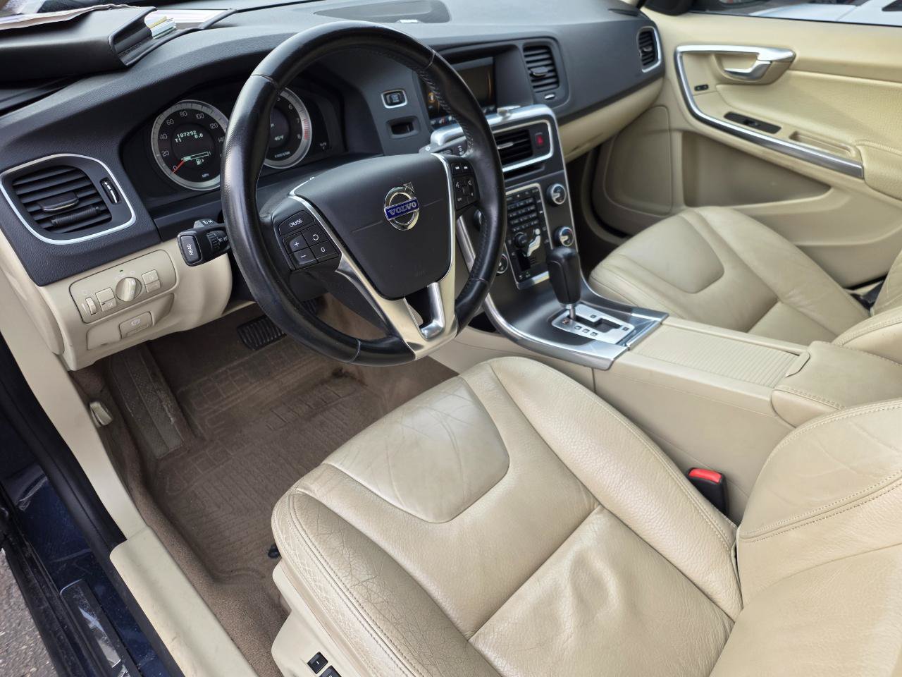 Used 2012 Volvo S60 T5 w/ Multimedia Pkg FWD image 24
