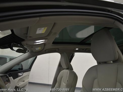 Used 2022 Volvo XC60 T8 Inscription Expression w/ Advanced Package image 33