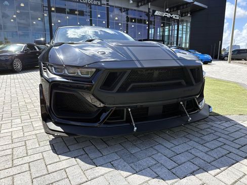 Used 2025 Ford Mustang GT Premium w/ GT Performance Package RWD image 9