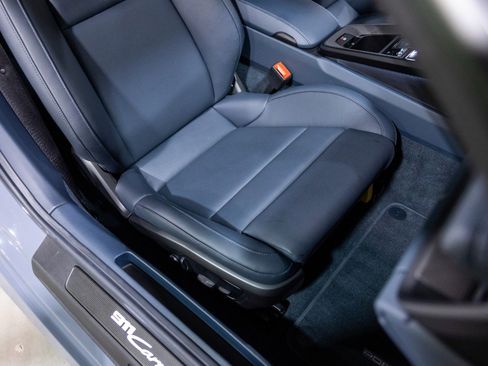 Used 2024 Porsche 911 Carrera GTS w/ Premium Package image 30