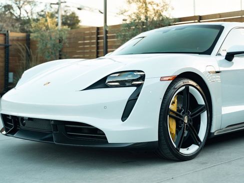 Used 2022 Porsche Taycan Turbo S image 13