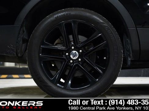 Used 2016 Ford Explorer XLT w/ Equipment Group 202A AWD/4WD image 11