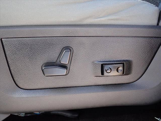 Used 2019 RAM 1500 Big Horn w/ Rambox Value Package AWD/4WD image 11