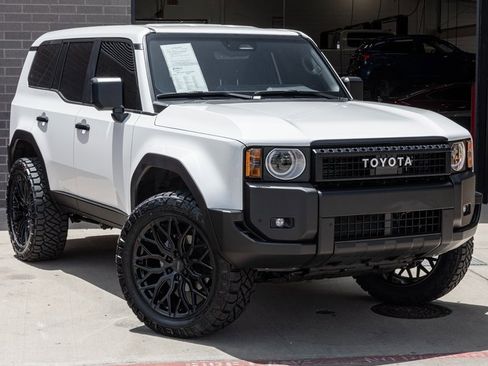 Used 2025 Toyota Land Cruiser image 1